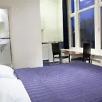 Hotel Monopole 2*