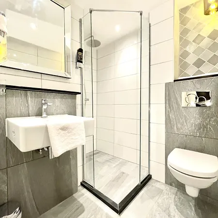 Hotel Monopole
