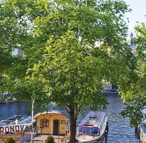 فندق Monopole 2*