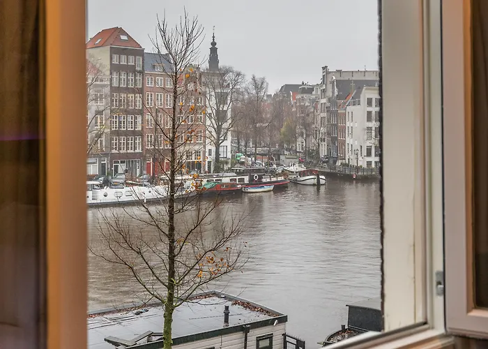 Ξενοδοχείο Monopole 2*